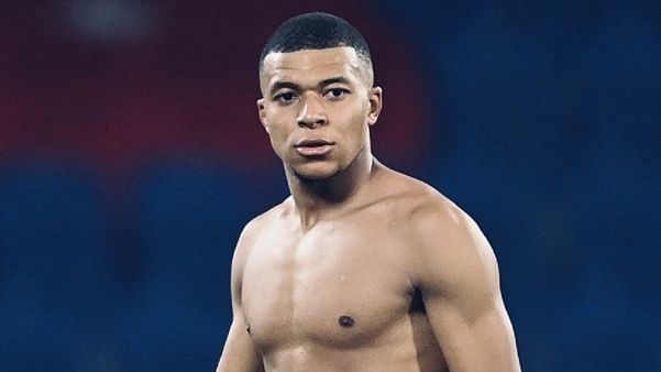 Kylian Mbappe no tattoo