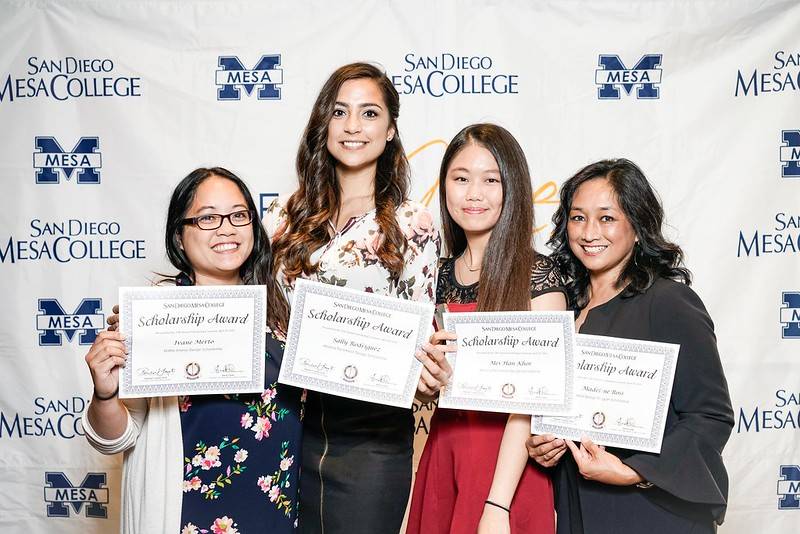 Laverne College scholarships Award