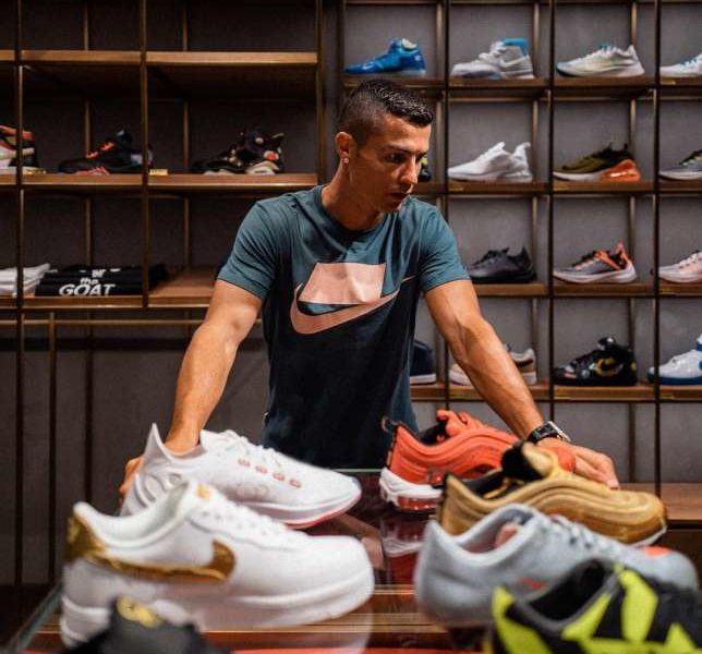 Instagram Cash King! Cristiano Ronaldo Tops Highest Paid Footballer On Instagram