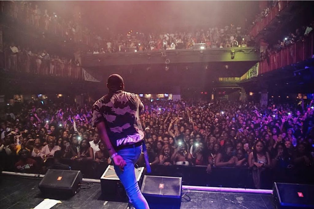 Davido Sells Out House Blues Hall