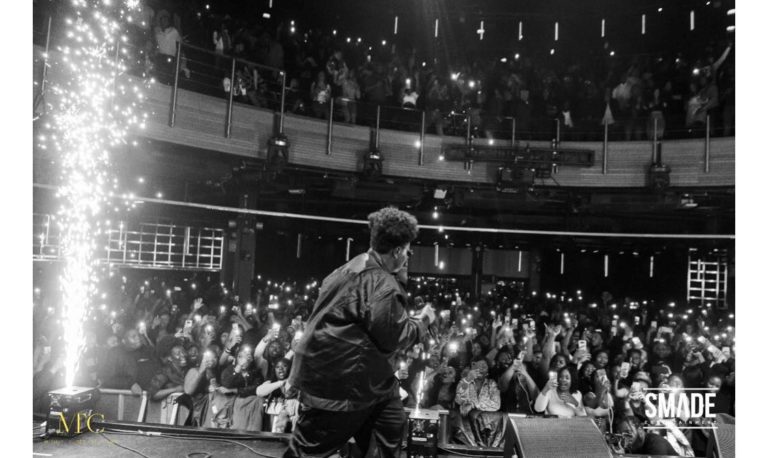 Teni Sells Out & Shouts Down 02 Indigo